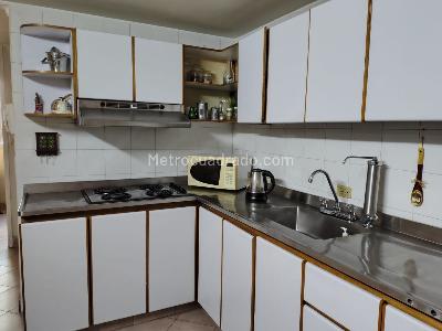 Apartamento de 2 alcobas en venta en Laureles, Medellín, 87 m² · foto 5 de 20