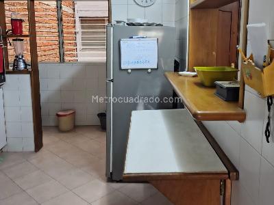 Apartamento de 2 alcobas en venta en Laureles, Medellín, 87 m² · foto 7 de 20
