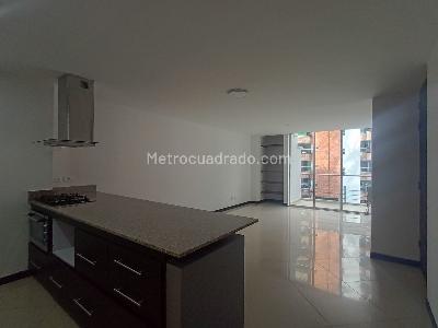 Apartamento de 3 alcobas en arriendo en Laureles, Medellín, 120 m² · foto 3 de 18