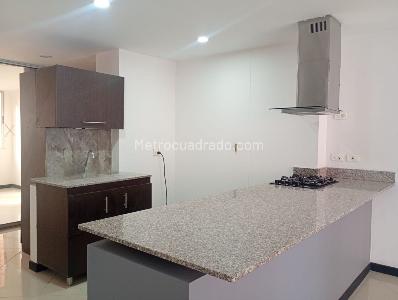 Apartamento de 3 alcobas en arriendo en Laureles, Medellín, 120 m² · foto 6 de 18