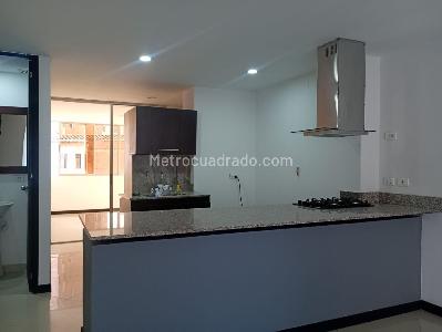 Apartamento de 3 alcobas en arriendo en Laureles, Medellín, 120 m² · foto 7 de 18