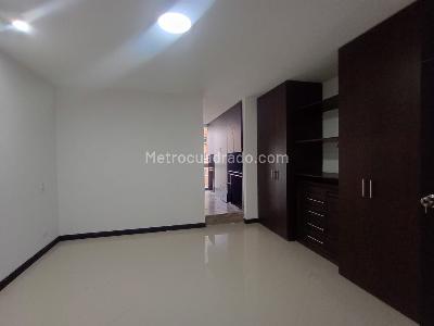 Apartamento de 3 alcobas en arriendo en Laureles, Medellín, 120 m² · foto 8 de 18