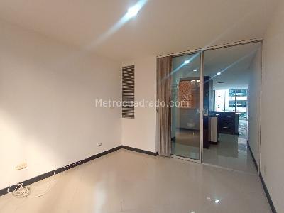 Apartamento de 3 alcobas en arriendo en Laureles, Medellín, 120 m² · foto 15 de 18