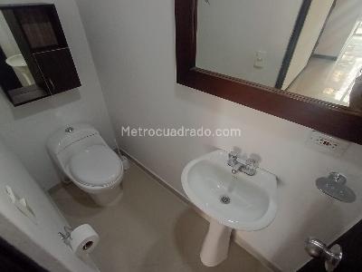 Apartamento de 3 alcobas en arriendo en Laureles, Medellín, 120 m² · foto 17 de 18