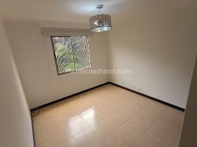 Apartamento de 3 alcobas en arriendo en Laureles, Medellín, 101 m² · foto 14 de 20