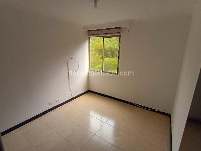 Apartamento de 3 alcobas en arriendo en Laureles, Medellín, 101 m² · foto 15 de 20
