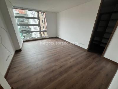 Apartamento de 3 alcobas en venta en Laureles, Medellín, 134 m² · foto 10 de 18