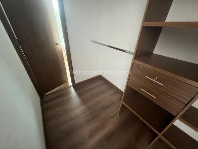 Apartamento de 3 alcobas en venta en Laureles, Medellín, 134 m² · foto 12 de 18