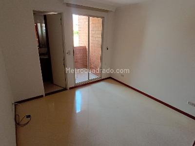 Apartamento de 3 alcobas en arriendo en Laureles, Medellín, 100 m² · foto 10 de 20