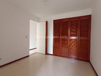 Apartamento de 3 alcobas en arriendo en Laureles, Medellín, 100 m² · foto 16 de 20