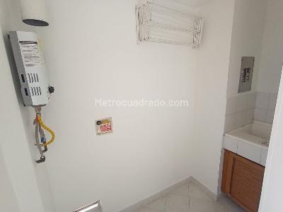 Apartamento de 3 alcobas en arriendo en Laureles, Medellín, 100 m² · foto 19 de 20