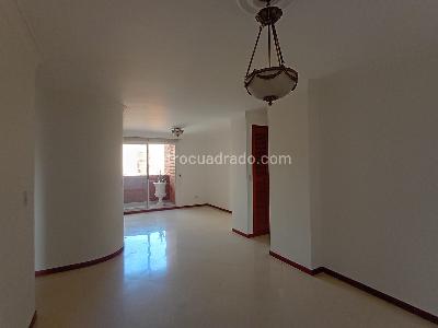 Apartamento de 3 alcobas en arriendo en Laureles, Medellín, 100 m² · foto 3 de 20