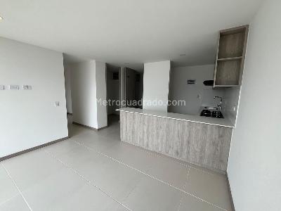 Apartamento en venta en Itagui, Itagüí · foto 2 de 13