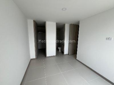 Apartamento en venta en Itagui, Itagüí · foto 5 de 13