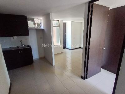 Apartamento en venta en La America, Medellín · foto 2 de 16