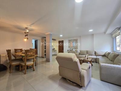 Apartamento de 3 alcobas en venta en Belen, Medellín, 115 m² · foto 2 de 19