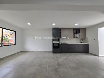 Apartamento de 3 alcobas en venta en Belen, Medellín, 114 m² · foto 2 de 18