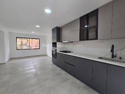Apartamento de 3 alcobas en venta en Belen, Medellín, 114 m² · foto 8 de 18