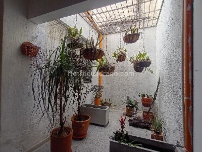 Casa de 5 alcobas en venta en La America, Medellín, 327 m² · foto 18 de 19