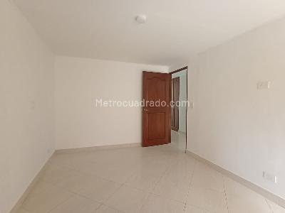 Apartamento de 3 alcobas en venta en Laureles, Medellín, 127 m² · foto 14 de 19