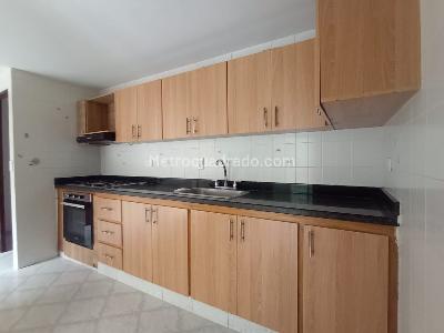 Apartamento de 3 alcobas en venta en Laureles, Medellín, 127 m² · foto 6 de 19
