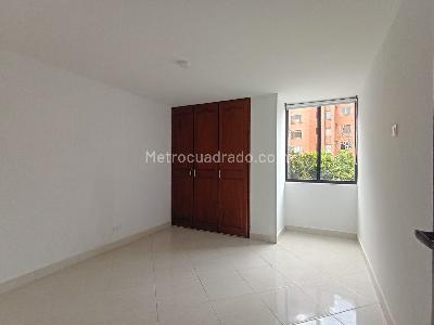 Apartamento de 3 alcobas en venta en Laureles, Medellín, 127 m² · foto 8 de 19