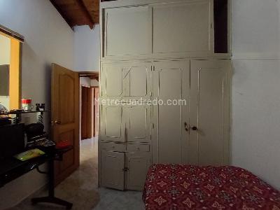 Casa de 4 alcobas en venta en Robledo, Medellín, 180 m² · foto 11 de 17