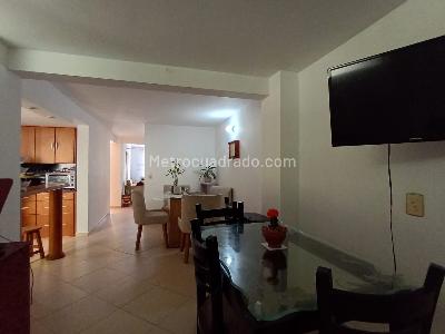 Casa de 4 alcobas en venta en Robledo, Medellín, 180 m² · foto 3 de 17
