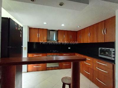 Casa de 4 alcobas en venta en Robledo, Medellín, 180 m² · foto 5 de 17