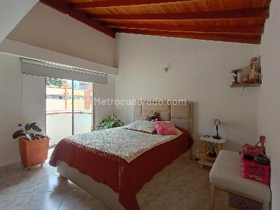 Casa de 4 alcobas en venta en Robledo, Medellín, 180 m² · foto 7 de 17