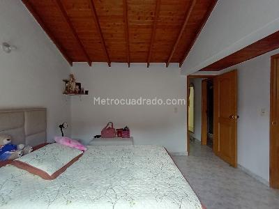 Casa de 4 alcobas en venta en Robledo, Medellín, 180 m² · foto 8 de 17