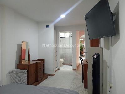 Casa de 3 alcobas en venta en Laureles, Medellín, 133 m² · foto 11 de 20
