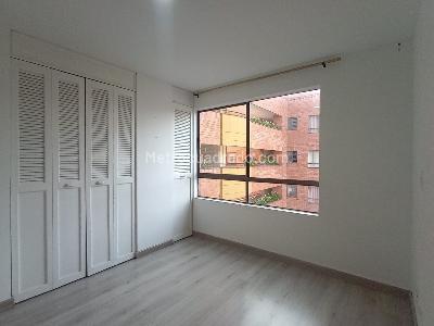 Apartamento en venta en La America, Medellín · foto 14 de 18