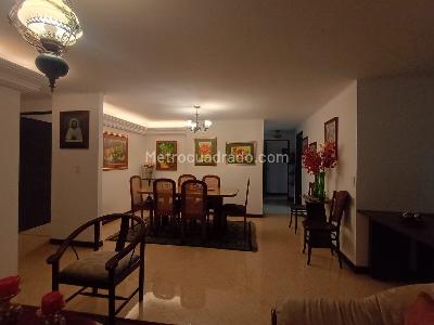 Apartamento en venta en Laureles, Medellín · foto 3 de 19