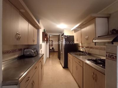 Apartamento en venta en Laureles, Medellín · foto 8 de 19