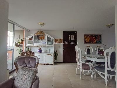 Apartamento en venta en Laureles, Medellín · foto 3 de 18