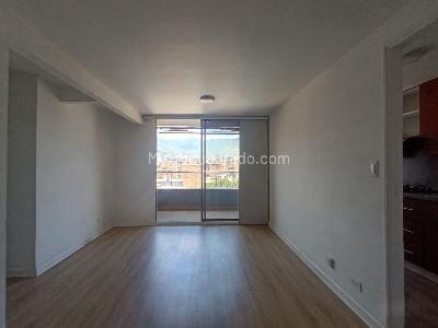 Apartamento de 2 alcobas en arriendo en San Joaquín, Medellín, 66 m² · foto 2 de 14