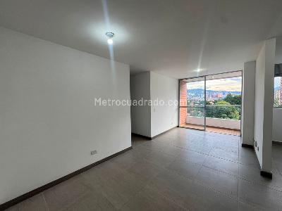 Apartamento en venta en Itagui, Itagüí · foto 3 de 13