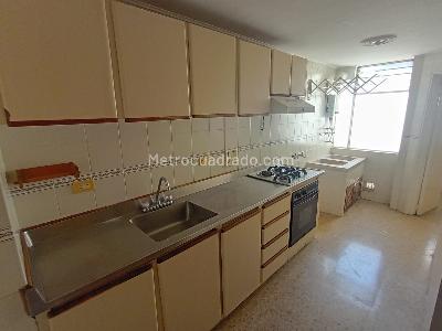 Apartamento en venta en Laureles, Medellín · foto 6 de 18