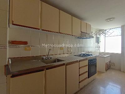 Apartamento en venta en Laureles, Medellín · foto 7 de 18