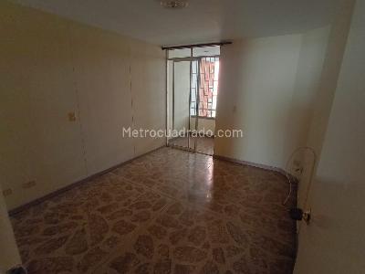 Apartamento en venta en Laureles, Medellín · foto 8 de 18