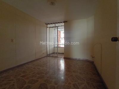 Apartamento en venta en Laureles, Medellín · foto 9 de 18