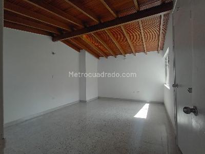 Apartamento de 3 alcobas en venta en Laureles, Medellín, 174 m² · foto 10 de 18