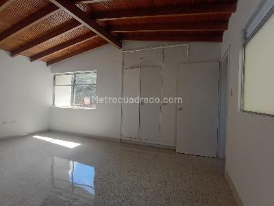 Apartamento de 3 alcobas en venta en Laureles, Medellín, 174 m² · foto 11 de 18