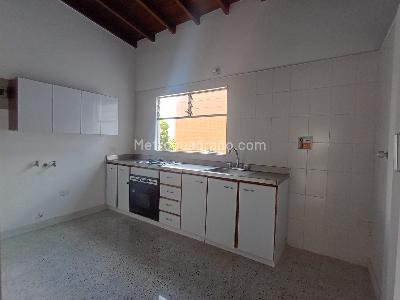 Apartamento de 3 alcobas en venta en Laureles, Medellín, 174 m² · foto 5 de 18