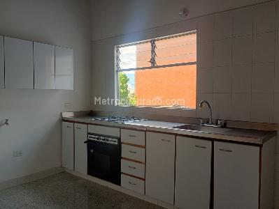 Apartamento de 3 alcobas en venta en Laureles, Medellín, 174 m² · foto 6 de 18