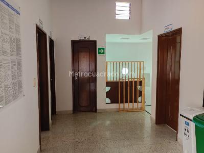 Oficina en Arriendo, LAURELES, Medellín