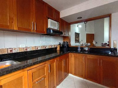Apartamento en venta en Laureles, Medellín · foto 6 de 15