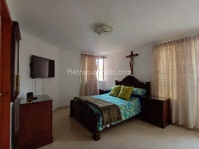 Apartamento en venta en Laureles, Medellín · foto 8 de 15
