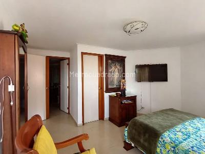 Apartamento en venta en Laureles, Medellín · foto 9 de 15